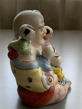 Load image into Gallery viewer, Vintage Buddha Statue Decoration With Children Lucky Fertility
